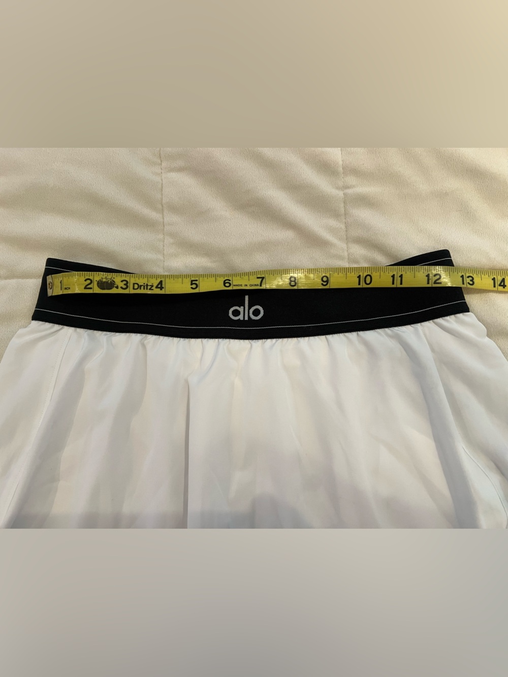 Alo Yoga Match Point Tennis Skirt | SZ S | white w/black boxer-style elastic - Picture 11 of 11